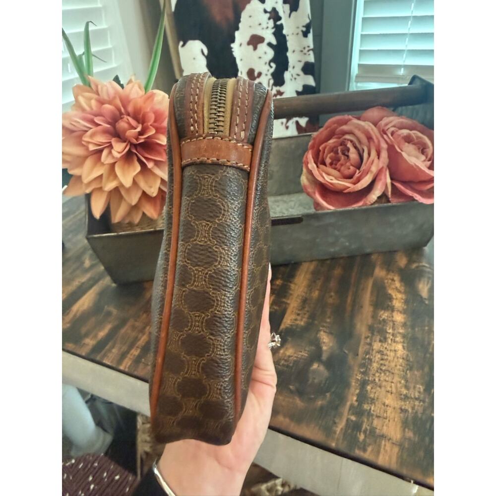 Celine Authentic Macadam Vintage Clutch - Picture 4 of 15
